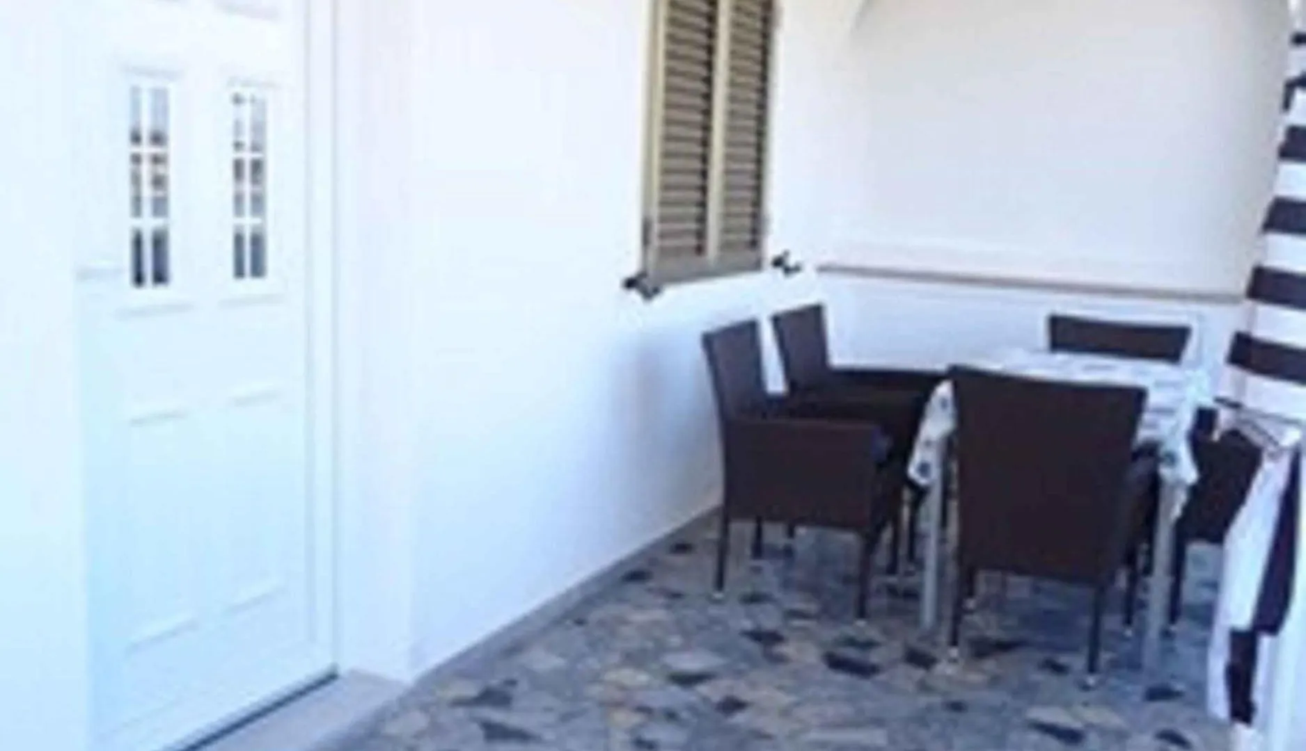 Two-Bedroom Apartment Lopar Near Sea 2